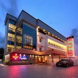 https://geetha-residency.kerala-hotels.net