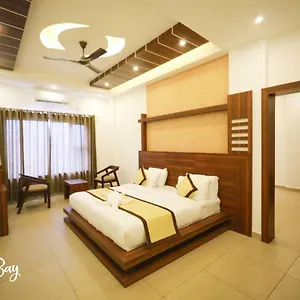 https://hotel-cloudbay.kerala-hotels.net